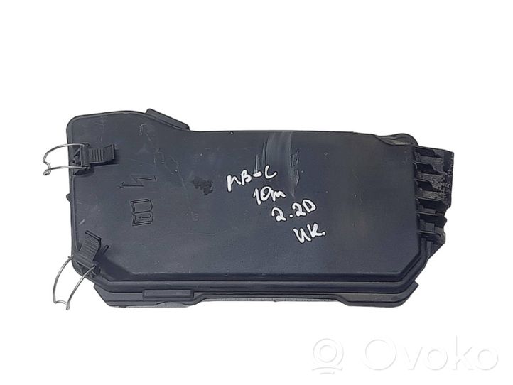 Mercedes-Benz C W204 Coperchio scatola dei fusibili A2045400182