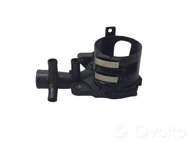 Mercedes-Benz Sprinter W906 Staffa/supporto di montaggio del filtro carburante A6512003700