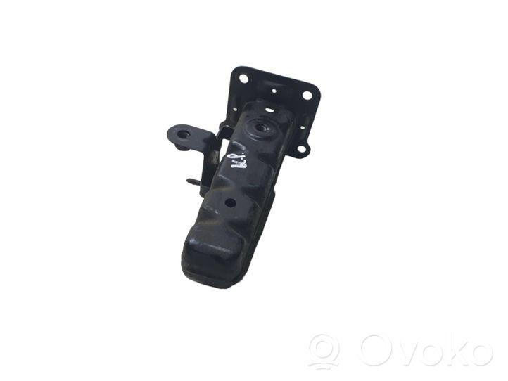 Mercedes-Benz Vito Viano W447 Staffa di rinforzo montaggio del paraurti anteriore A4476200095