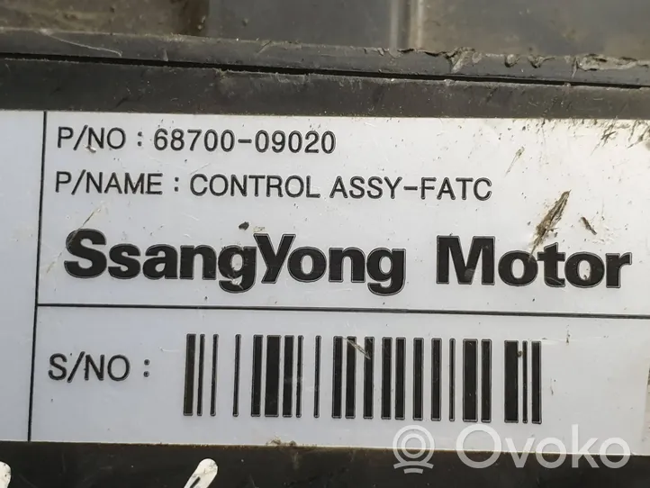 SsangYong Actyon Panel klimatyzacji 6870009020