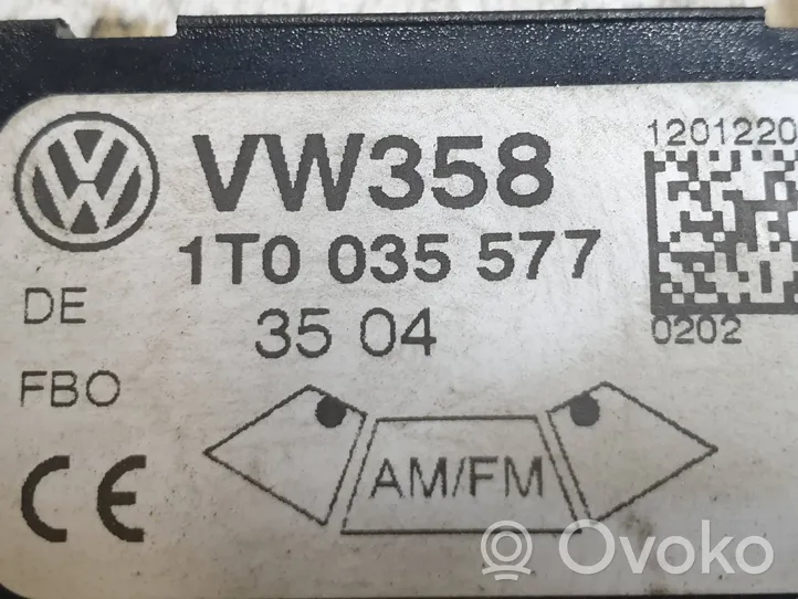 Volkswagen Touran I Aerial antenna amplifier 1T0035577