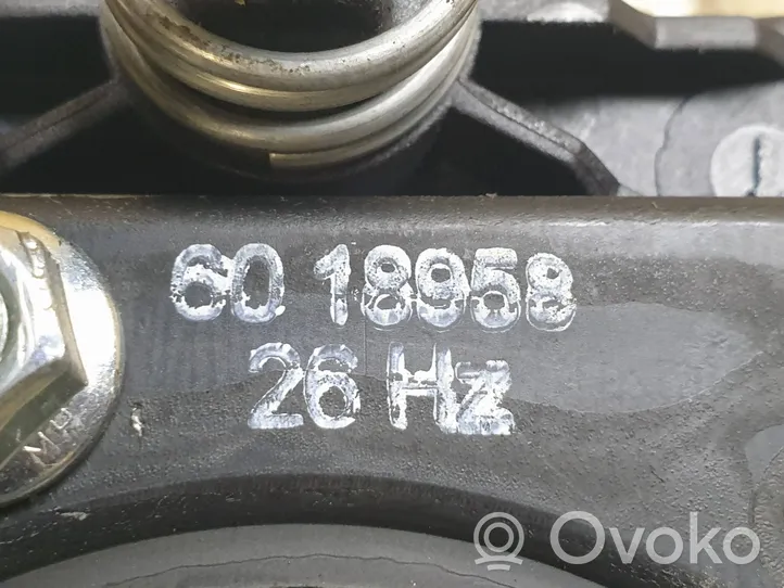 Volkswagen Touran I Poduszka powietrzna Airbag kierownicy 6018958