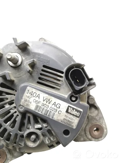 Volkswagen Touran I Generator/alternator 06F903023C