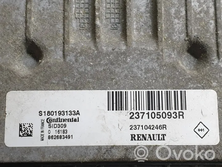 Renault Master III Calculateur moteur ECU 237105093R