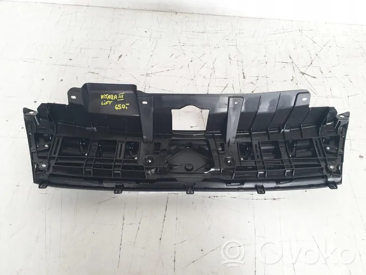 Suzuki Vitara (LY) Grille calandre supérieure de pare-chocs avant 72121-86R0