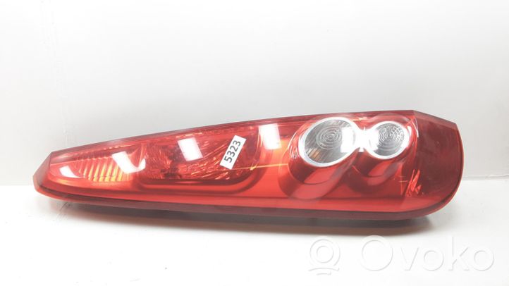 Ford Fiesta Lampa tylna RS1022A01