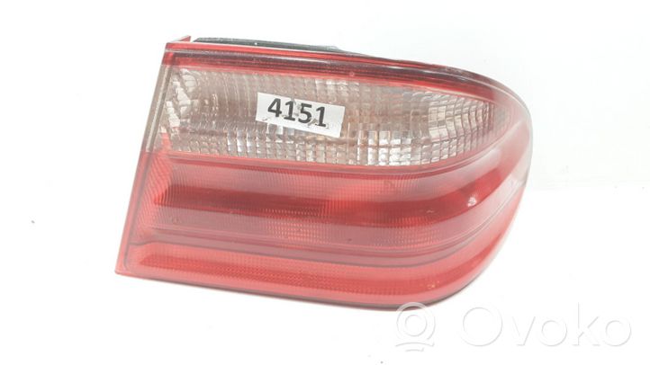 Mercedes-Benz E W210 Lampa tylna A2109203464