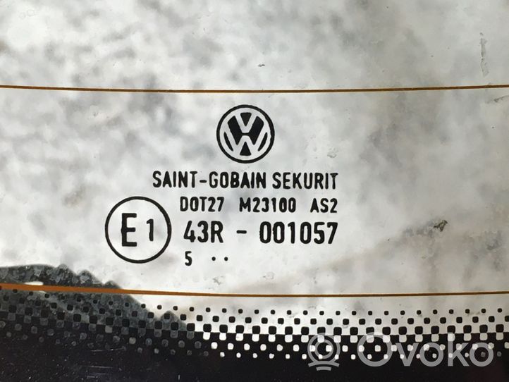 Volkswagen Golf V Takaluukun/tavaratilan kansi E143R001057