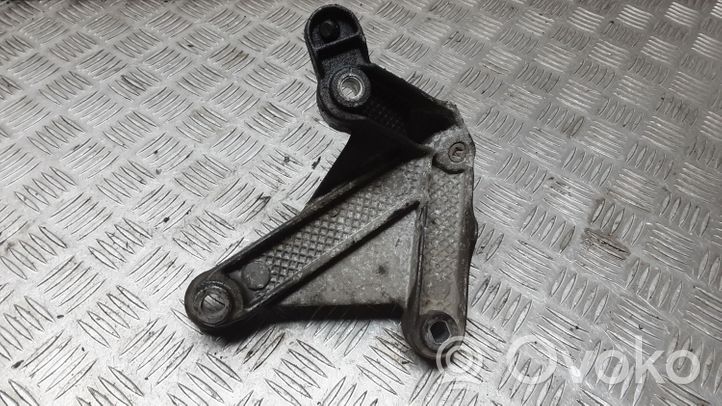 Renault Megane II Supporto di montaggio scatola del cambio 8200043084