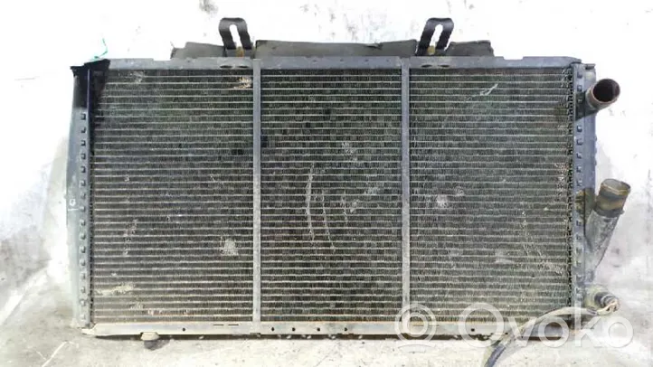 Renault 21 Radiateur de refroidissement 7700785734