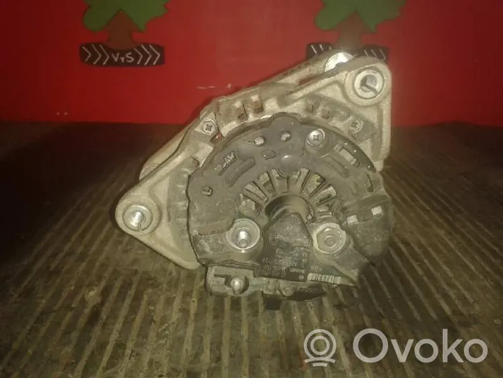 Opel Astra H Generatore/alternatore 13156053