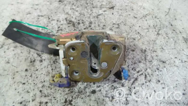 Nissan Serena Front door lock 