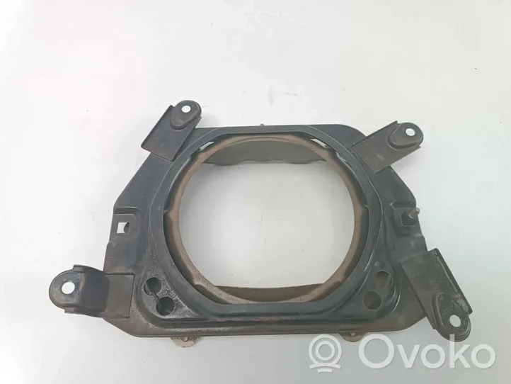 Nissan Patrol 160 Support phare frontale 62410VB201