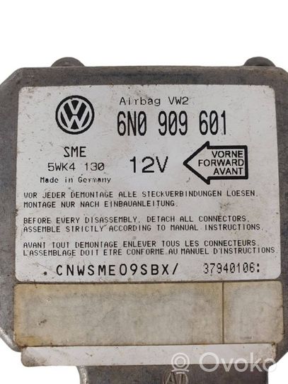 Volkswagen Golf III Sterownik / Moduł Airbag 6N0909601
