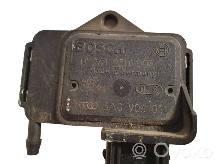 Volkswagen PASSAT B4 Sensor de la presión del aire 3A0906051