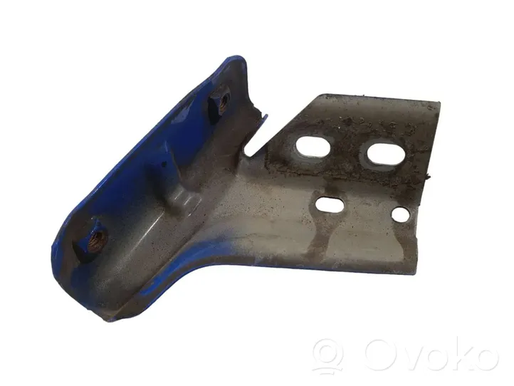 Volkswagen Polo IV 9N3 Supporto di montaggio del parafango 6Q0821142