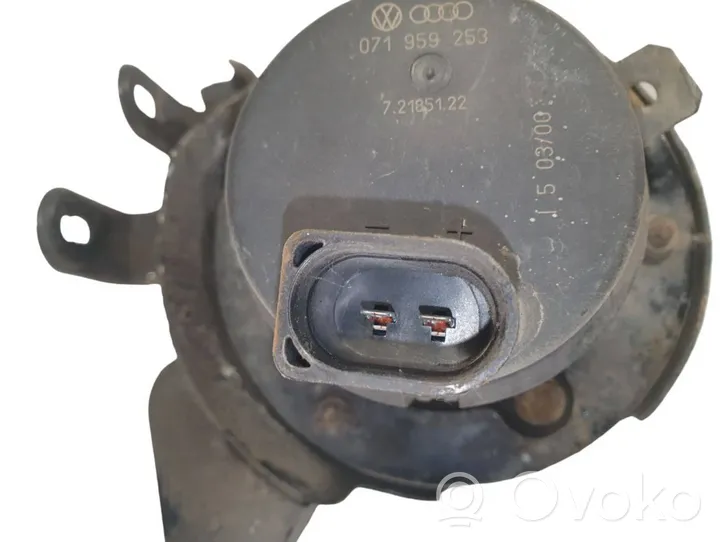 Volkswagen Bora Pompe à air secondaire 071959253