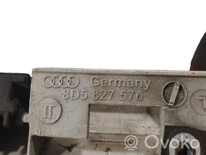 Audi A4 S4 B5 8D Luce targa 8D5827576