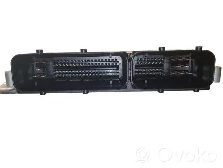 Audi A4 S4 B6 8E 8H Sterownik / Moduł ECU 038906019FP