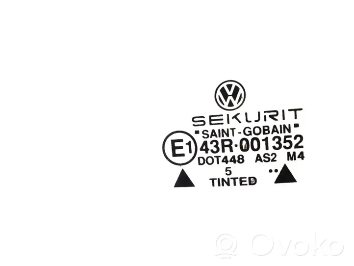 Volkswagen PASSAT B4 Szyba drzwi tylnych 43R001352