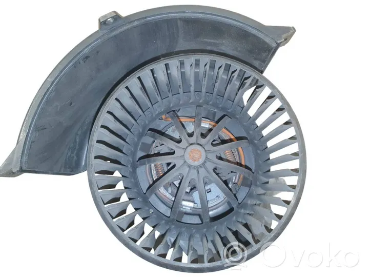 Volkswagen Touareg I Heater fan/blower 7L0820021N