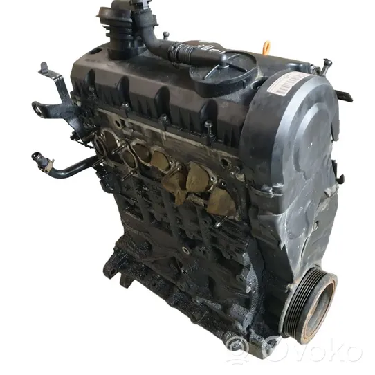 Volkswagen PASSAT B6 Engine BXE