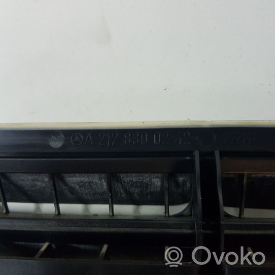 Mercedes-Benz C W204 Bocchetta canale dell’aria abitacolo A2128300242