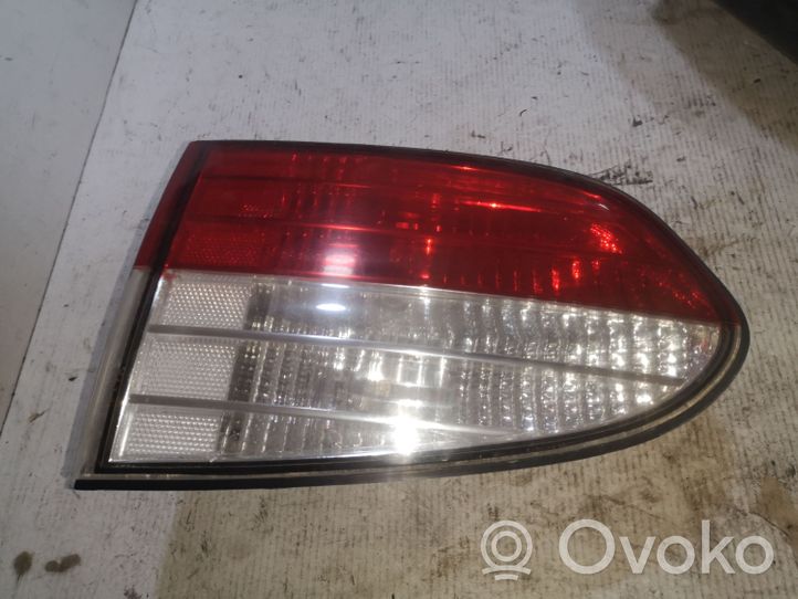 Hyundai H-1, Starex, Satellite Galinis žibintas dangtyje 924064A61