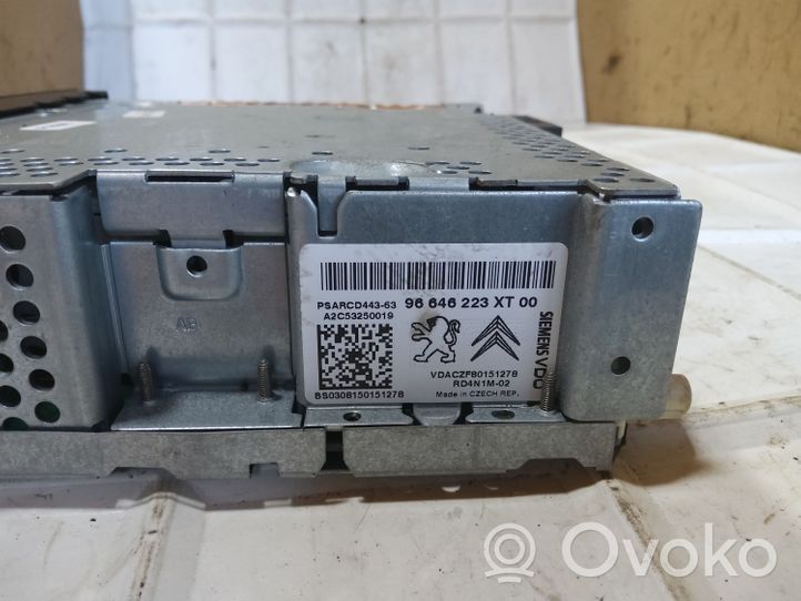 Citroen C4 I Picasso Radio/CD/DVD/GPS head unit 96646223XT