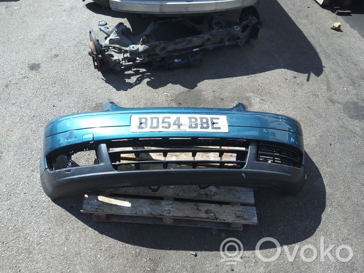 Volkswagen Touran I Front bumper 1T0807221