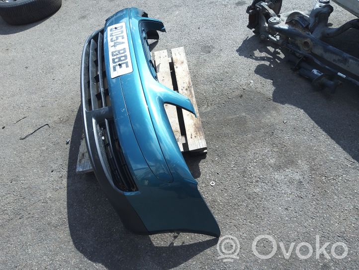 Volkswagen Touran I Front bumper 1T0807221