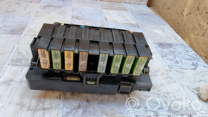Citroen C3 Set scatola dei fusibili 9636079380