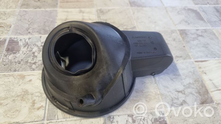 Mitsubishi Colt Bouchon, volet de trappe de réservoir à carburant MR959151