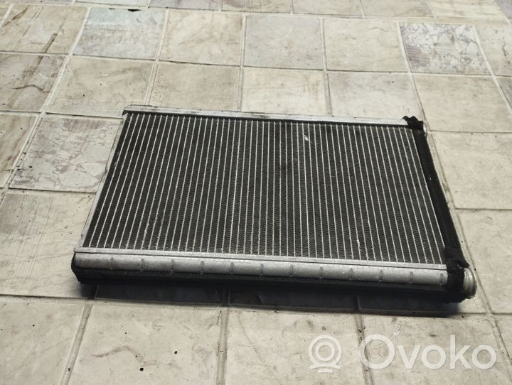 Mitsubishi Grandis Radiateur soufflant de chauffage 