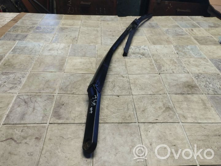 Volkswagen Phaeton Windshield/front glass wiper blade 4527