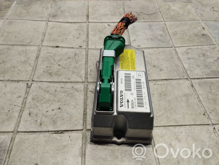 Volvo V70 Sterownik / Moduł Airbag 8651523