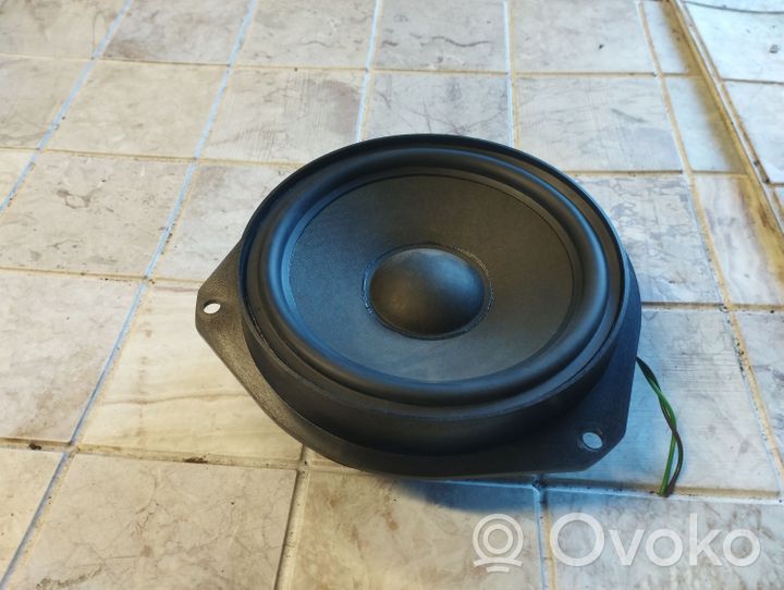 Opel Vectra C Enceinte de porte arrière 24423552