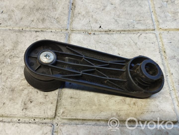 Opel Zafira A Rear door window winding handle 902471500430