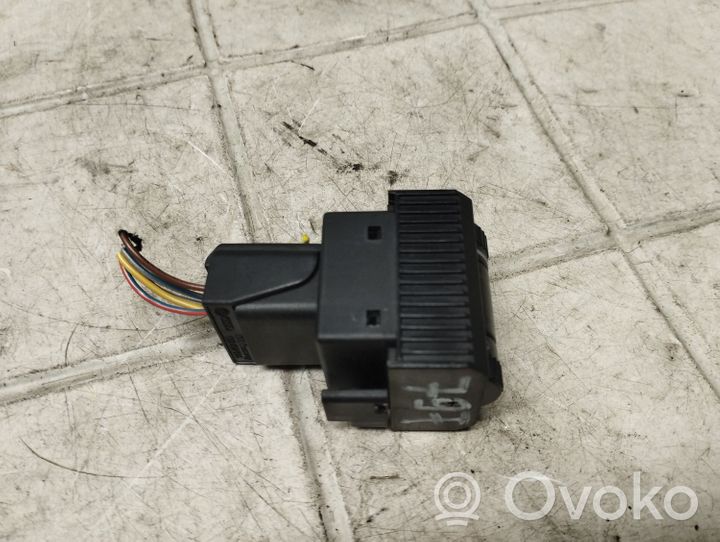 Volkswagen Polo IV 9N3 Interruttore di regolazione livello altezza dei fari 6Q0941333C