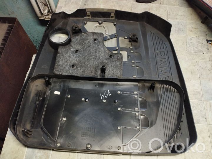 BMW 7 F01 F02 F03 F04 Engine cover (trim) 13717802848