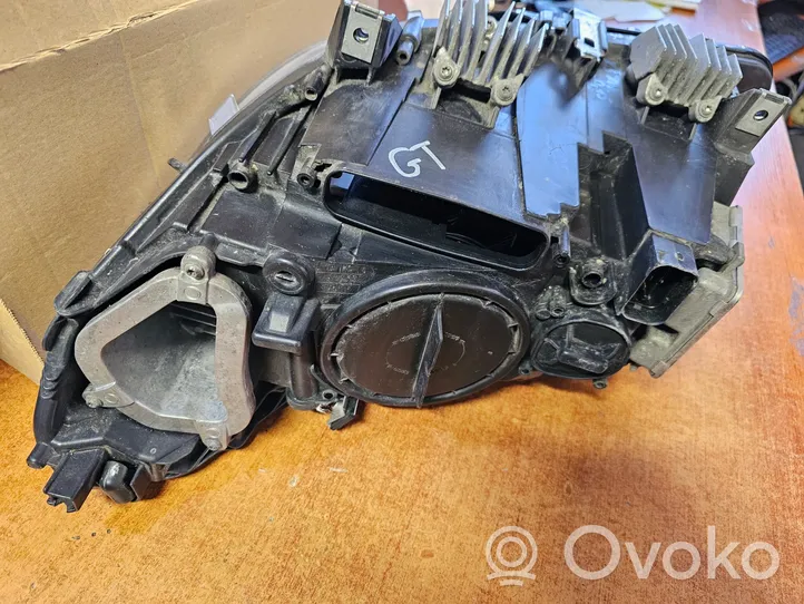 BMW 5 GT F07 Lampa przednia 719961421