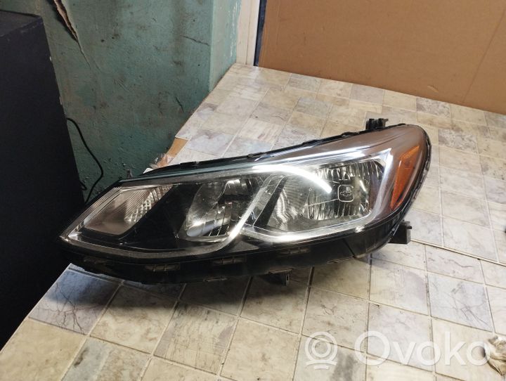 Chevrolet Cruze II Lampa przednia 84156517