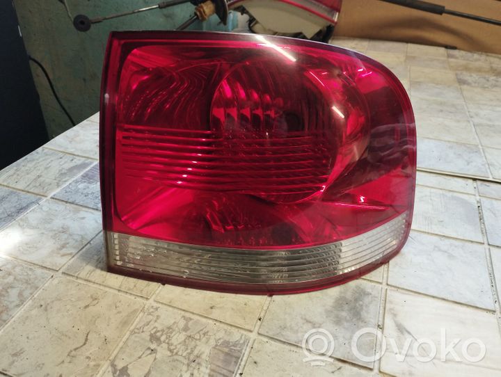 Volkswagen Touareg I Lampa tylna 7L6945096K