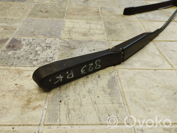 Opel Astra G Windshield/front glass wiper blade 90559553