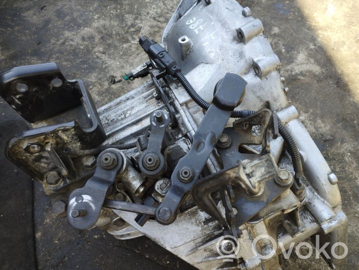 Hyundai Tucson JM Manual 6 speed gearbox S614JE