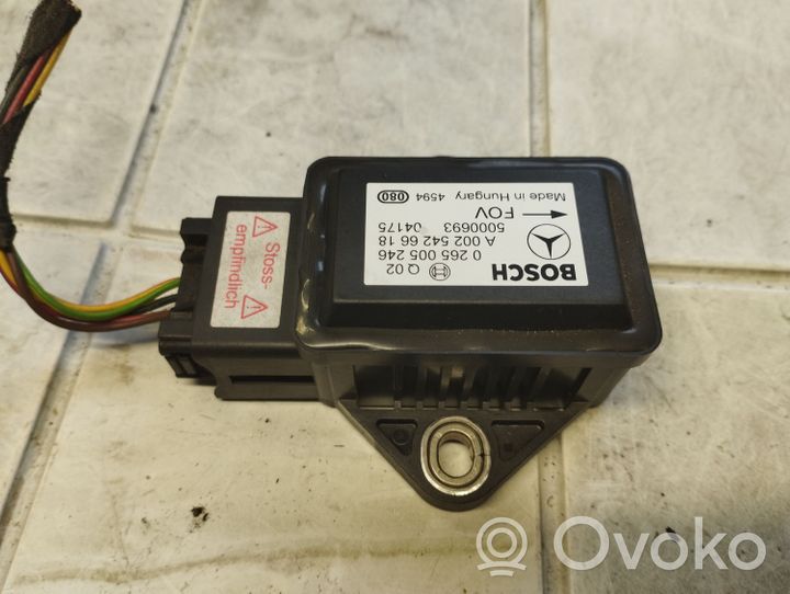 Mercedes-Benz Sprinter W901 W902 W903 W904 Sensore di imbardata accelerazione ESP A0025426618