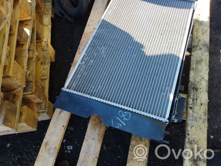 Toyota Corolla Verso E121 Radiateur de refroidissement 