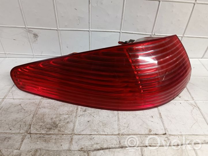 Peugeot 607 Lampa tylna 2543G