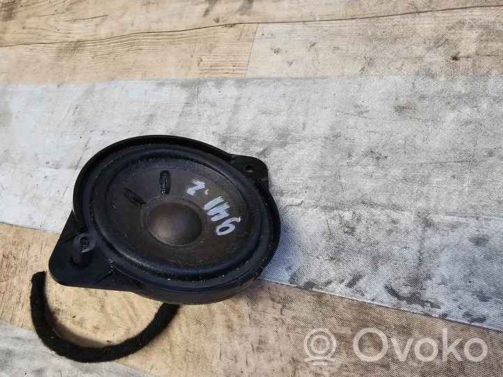 Audi A5 8T 8F Enceinte de plage arrière 8T0035416