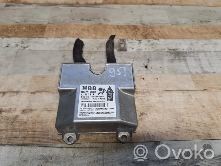 Opel Astra H Module de contrôle airbag 13227919